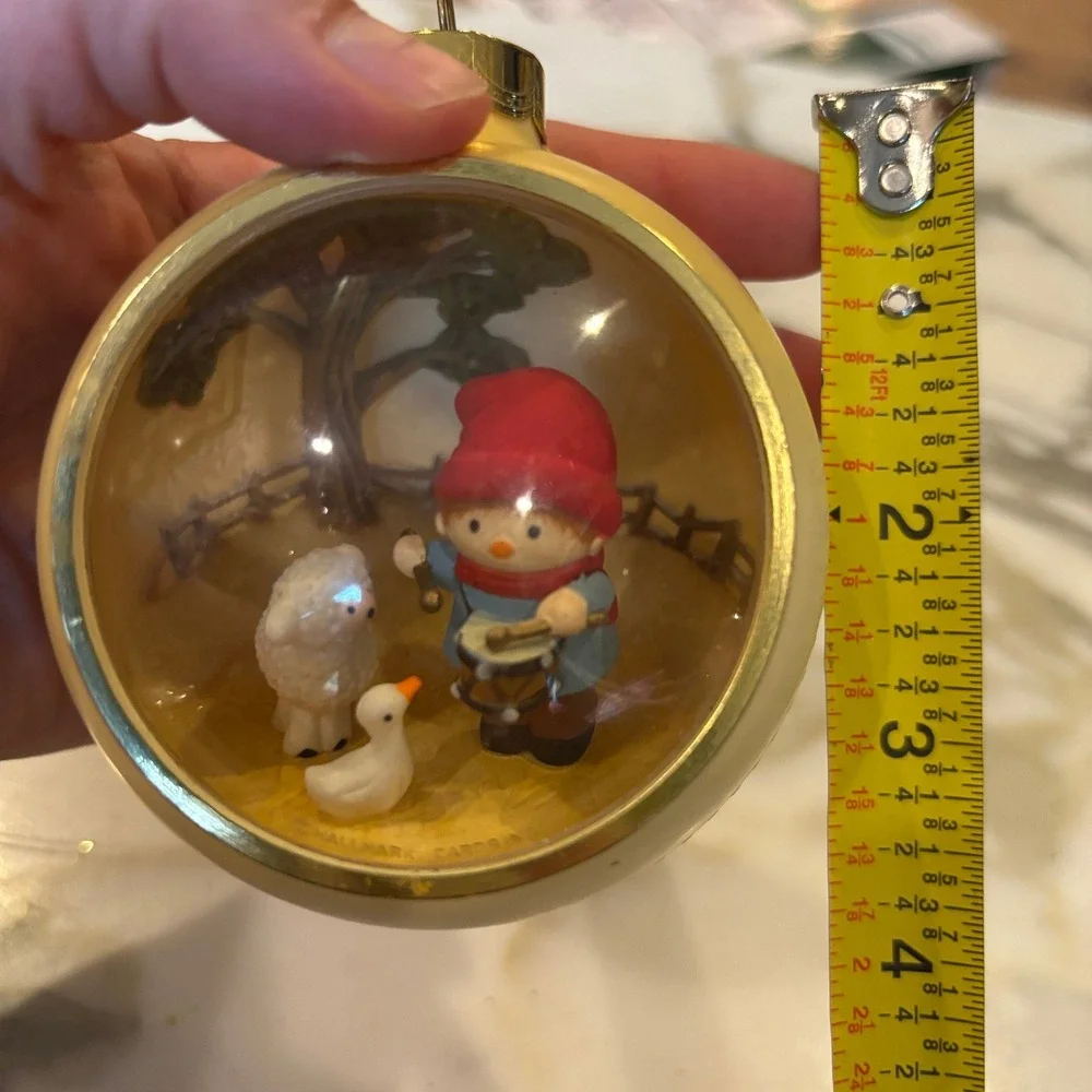 Vintage Hallmark Little Drummer Boy Diorama Ornament Cream Colored